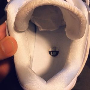 Pure money 4s size 5.5